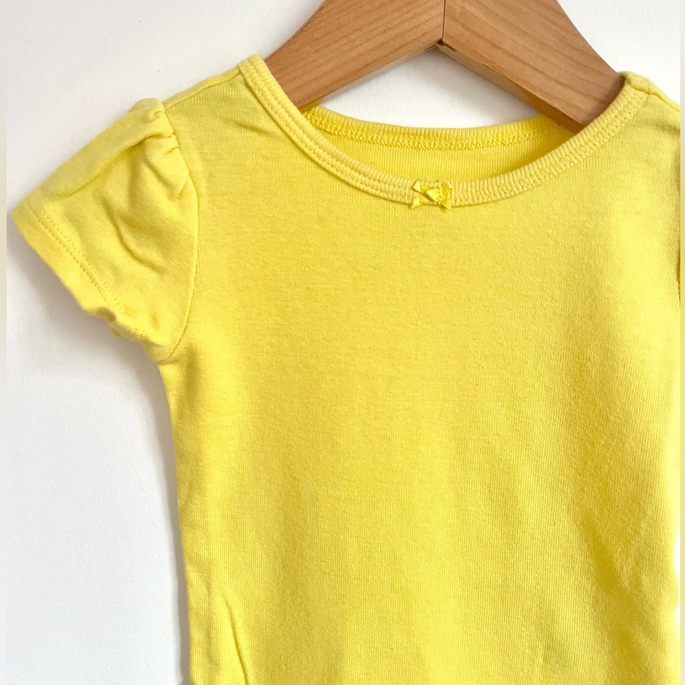 10/$20💥Like New Carter's Sunshine Yellow Bodysuit, Little Bow, Ruffle Sleeve
